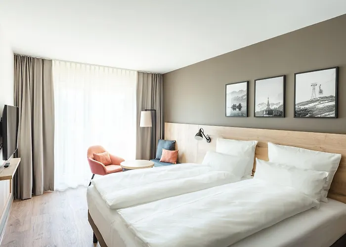 Aja 4*