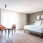 Aja 호텔 4*