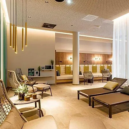 Aja 4* 加爾米施-帕滕基興